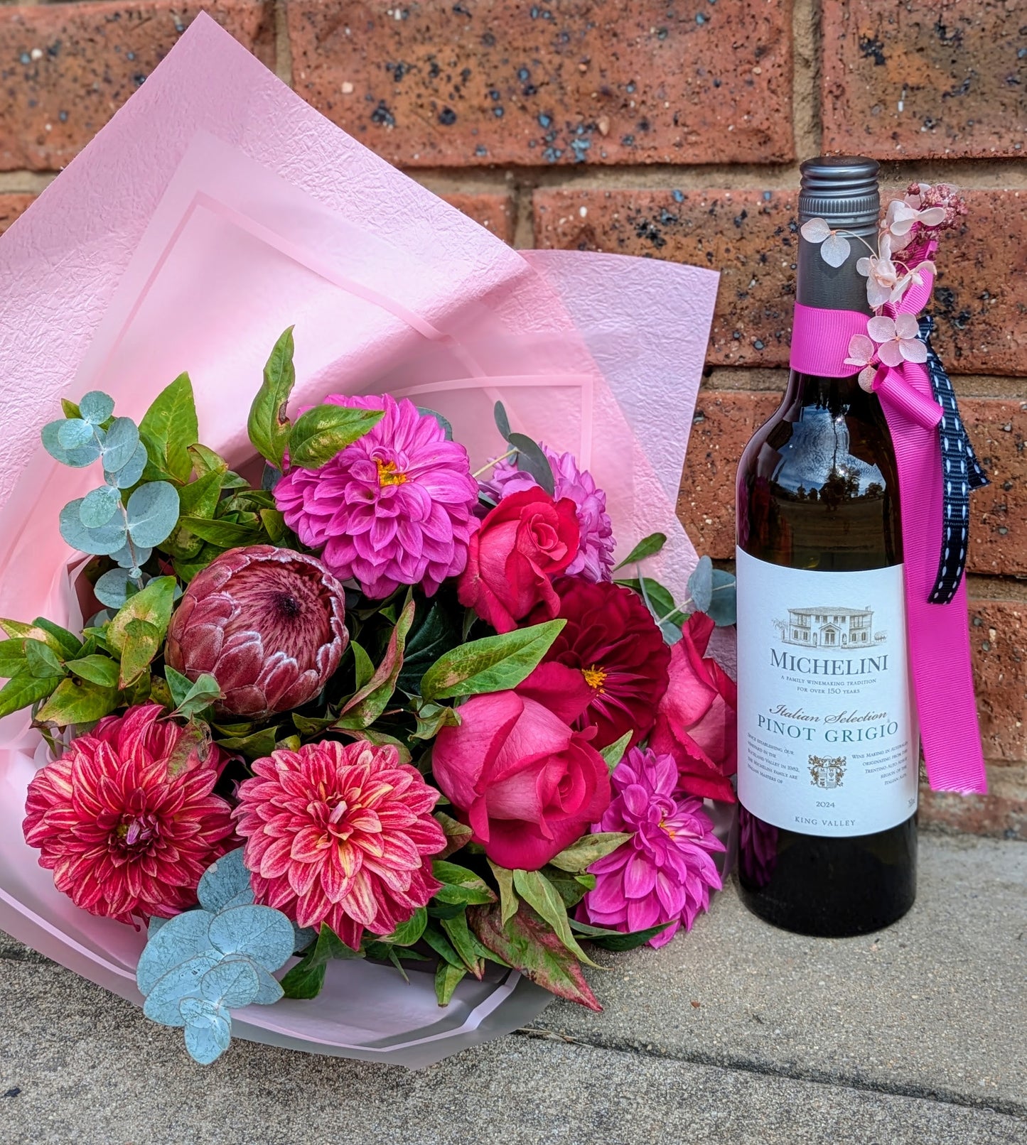 Mother's Day Pre-Order - Florist's Bouquet & Local Wine Gifting Bundle